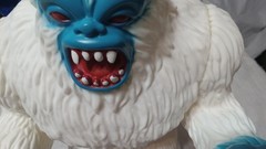2015 Toys R Us 16” Vinyl Yeti Figure Abominable Snowman Cryptozoology