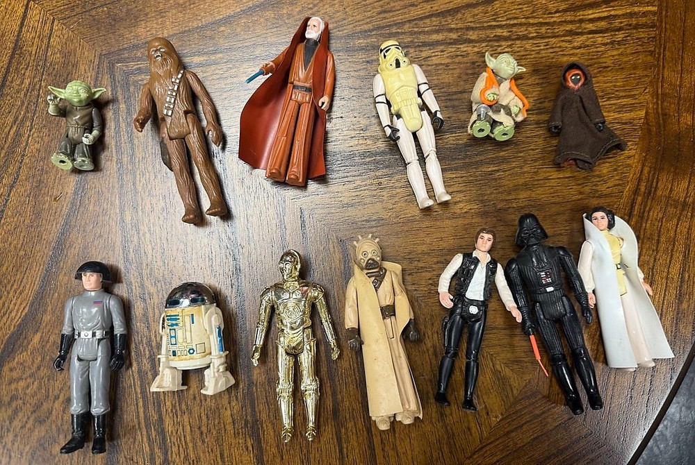Vintage Kenner Star Wars Action Figures Lot – 13 Characters – 1977 – 1983