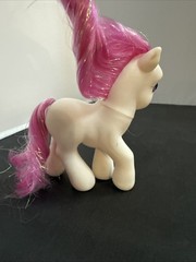 G3 Hasbro My Little Pony STRAWBERRY SWIRL white with strawberries Cut Tail