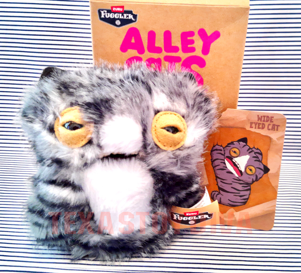 Zuru Fuggler Alley Cats Wide Eyed Cat Tabby Plush Bag Charm Keychain 5″ & Card