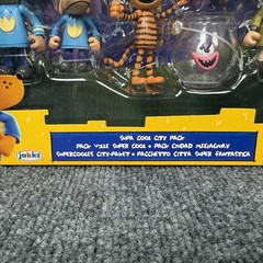 Jakks DOG MAN Supa Cool City Pack Figures Chief Dog Man Mayor Petey Flippy