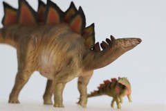 PNSO 1/35 Stegosaurus with Cubs Figure Model Dinosaur Collections Toys Gift