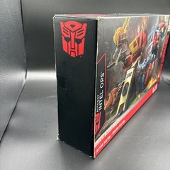 Transformers Platinum Edition Autobot Intel Ops G1 Blaster Perceptor Reissue New