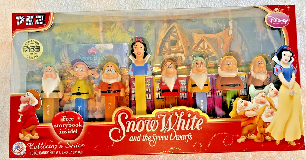PEZ Disney’s Snow White and the Seven Dwarfs Collector’s Series NEW UNOPENED