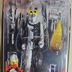 Trick Or Treat Studios Terrifier 2 Costume Shop Art The Clown SEALED BRAND NEW
