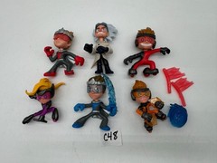 LOT of 6 Ninja Kidz Action Figures Mini 2″-3″ Cartoon Tv Show Toys + Accessories