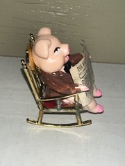 The Boss Pig In Suit On Hard Plastic Mini Action Figure Wall Street Journal NOS