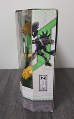 2011 RARE Max Steel Elementor Electro Shock Mattel W8368 Collectible