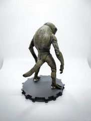 Bud Kalisk Predator Badlands Figure – Hand-Painted 15cm Custom w/ Stand