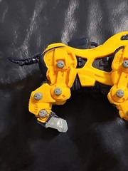2002 Hasbro Tomy Zoids Zaber Sabre Tooth Yellow/black Action Figure Toy- AS/IS