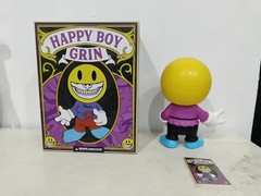 MINDstyle X RON ENGLISH 9 INCH HAPPY BOY GRIN FIGURE YELLOW Limited Editon Rare