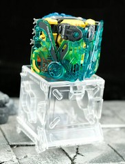 52TOYS Animal BEASTBOX BB-38 GUNPOWDER Wasp Figure Decompression Toy Magic Cube