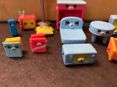 SHOPKINS – Happy Places Puppy Parlor Decorator’s – Set is Complete – EUC