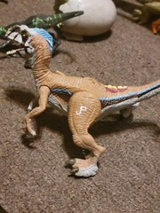 Lot of Vintage JP Action Figures Kenner Brands & More Dinosaurs Lot Mixed