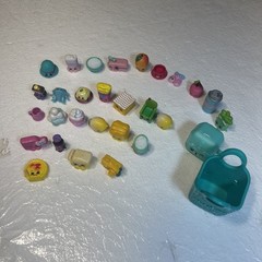 Mini Shopkins lot of 30 mini figures mixed series plus accessories