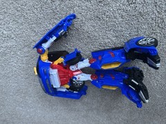 Hello Carbot Grandeur Hawk Hyundai HG330 Celebrity Transforming Robot Figure