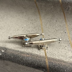 Deli 34mm Fingerboard Trucks