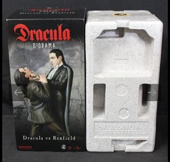 SIDESHOW DRACULA vs RENFIELD POLYSTONE DIORAMA STATUE Universal Monsters Figure