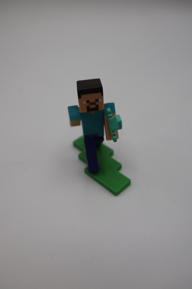 STEVE MINECRAFT MATTEL 2” ACTION FIGURE PLASTIC TOY (Used) Loose- Dut’s Deals