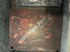 Threezero Optimus Prime Cybertron Mode Transformers Bumblebee DLX Action Figure