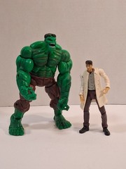 The Incredible Hulk “Gamma Punch Hulk W/ Bruce Banner” Figures 2004 ToyBiz
