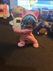 POP MART x Lil Peach Riot Sleepover Series Frankie-Pillow Fight Confirmed Figure
