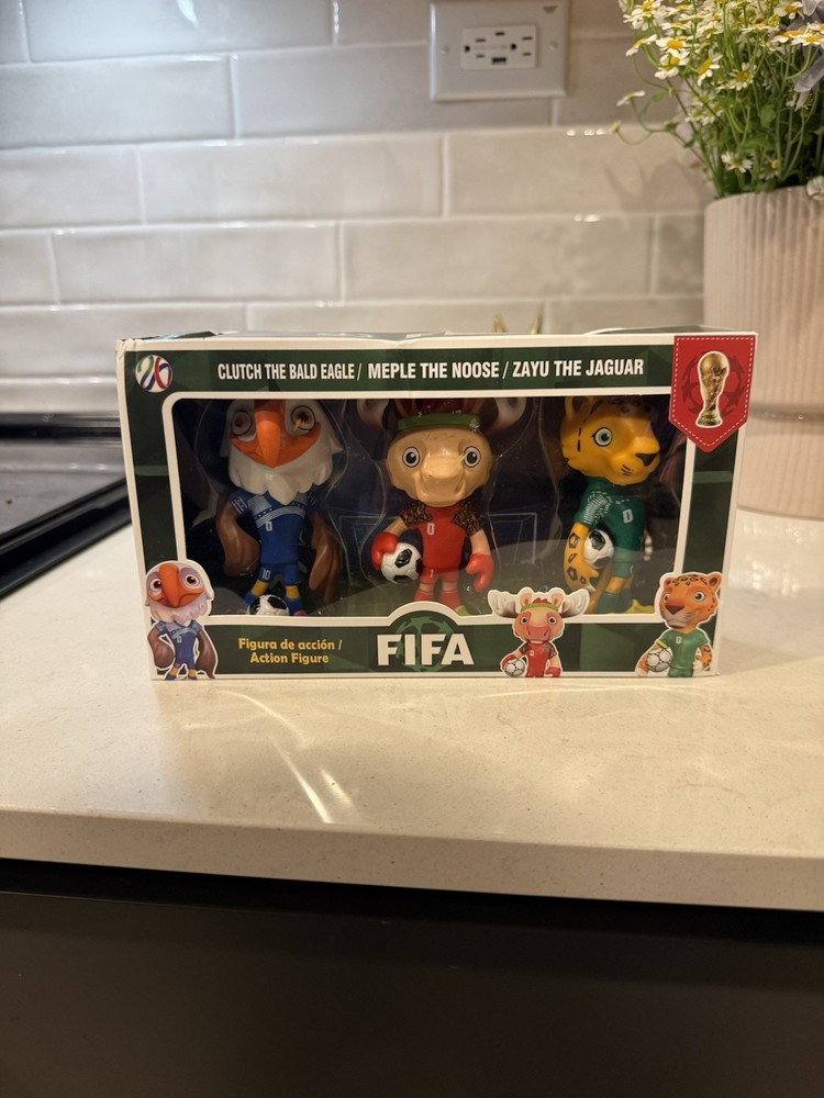 2026 FIFA WORLD CUP MASCOT ACTION FIGURE SET 3PC EAGLE MOOSE JAGUAR NEW