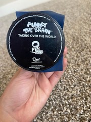 Q Fig Toons PINKY and the BRAIN Figures Quantum Mechanix 2017