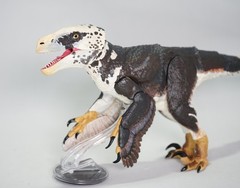 Jurassic Cyberzoic Utahraptor Ostrommaysi 1/18 Scale Creative Beast Studio