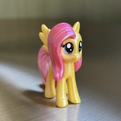 My Little Pony Blind Bag “FLUTTERSHY” (CHROME UCC Distributing) Mini FIM G4