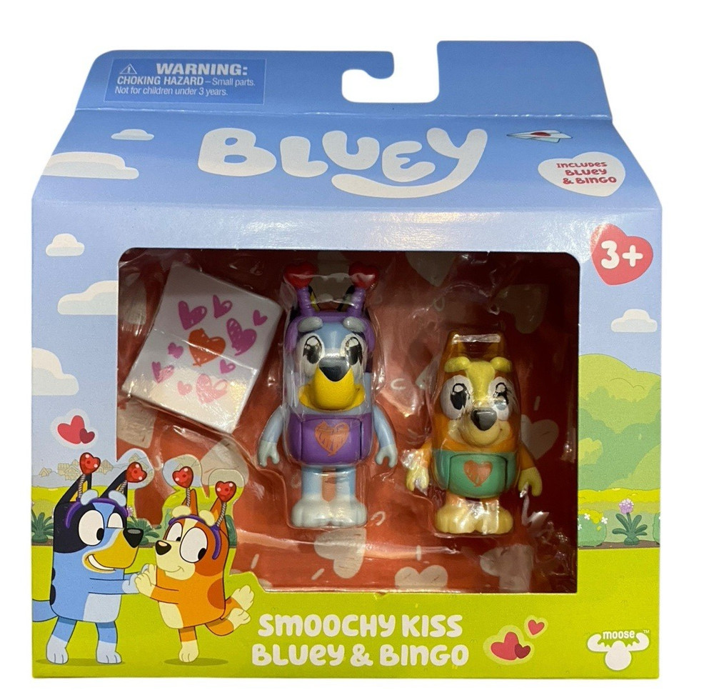 Bluey Smoochy Kiss Bluey & Bingo Figure Set Moose Toys Valentine NEW