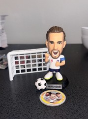 ZURU FIFA World Cup Soccer Figure Ballers Harry Kane England Rare Football 2026