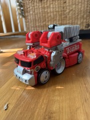 Vintage 2000 Tonka Red Fire Truck Rescue Roy Hasbro Transformer Tested Works