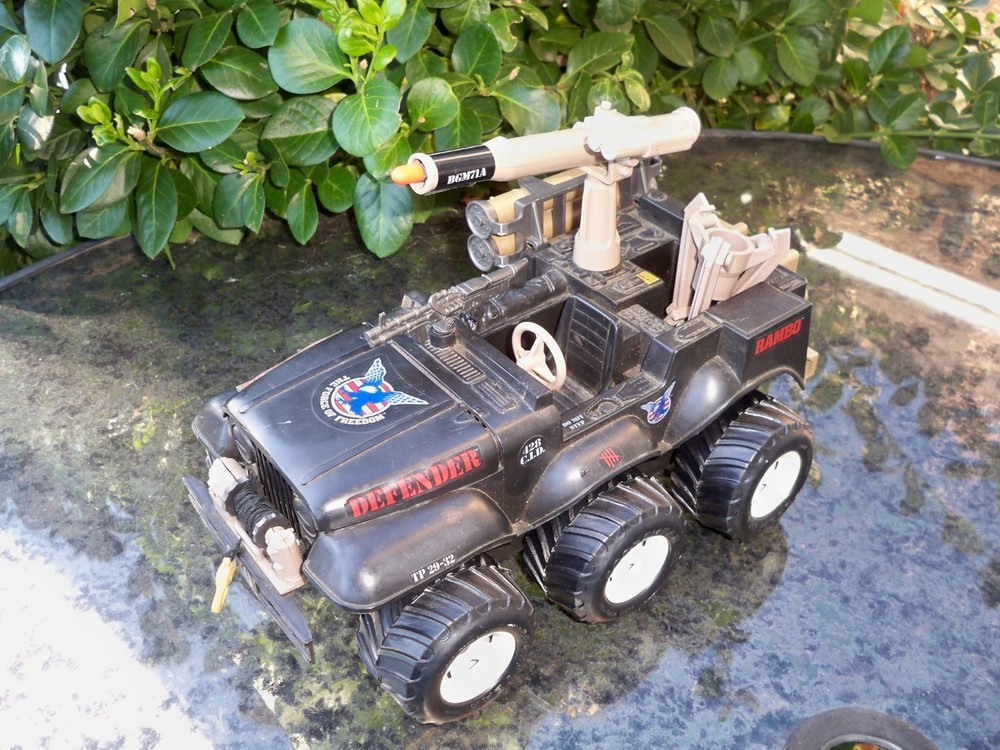 1985 Defender 6×6 Assault Vehicle NEAR Complete Vintage RAMBO Coleco Jeep 1986
