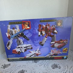 TRANSFORMERS X STREET FIGHTER II OPTIMUS PRIME RYU VS. MEGATRON M. BISON TAKARA