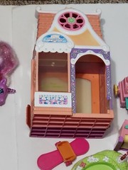 My Little Pony Lot Of 33 Various Size Ponies Plus Many Accessories