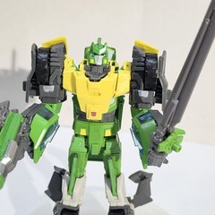 Transformers Springer Figure – Generations Thrilling 30