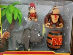 2.5″ DONKEY KONG JUNGLE ADVENTURE Diorama Super Mario Nintendo Diddy Rambi Rhino