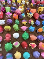 Large Lot Of Squinkies , Shopkins, Puzzle Eraser, Generic Squinkies 170? Pieces