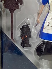 2012 DIAMOND SELECT ALICE MADNESS RETURNS ALICE MOSC