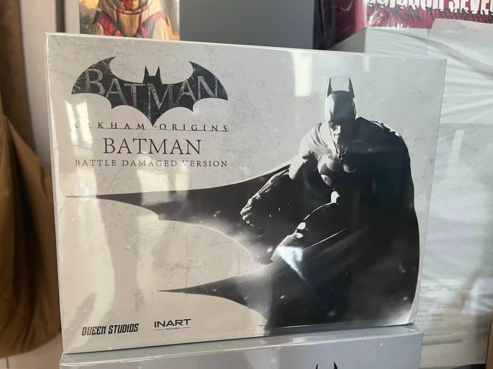 INART G0007 1/12 Arkham Batman (Battle Damaged Version) Action Figure In Stock