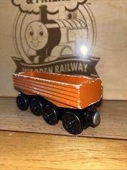 THE GREAT Railway Adventures WOODEN TRAIN Orange LOG ! THOMAS FRIENDS COMPATIBLE