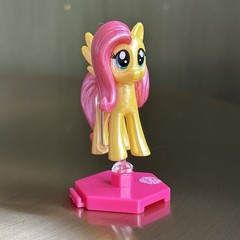 My Little Pony Blind Bag FLUTTERSHY +stand (CHROME UCC Distributing) Mini FIM G4