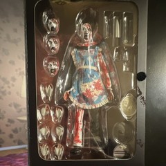 NECA Terrifier 2 Ultimate Action Figure Art the Clown Thanksgiving w/accessories