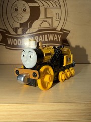 STEPHEN THOMAS FRIENDS TRAIN Take N Play Along DIECAST ROCKET ! KING OF RAILWAY