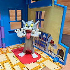Tom & Jerry Tricky Trap House Vintage VERY RARE Toy Playset Playhouse