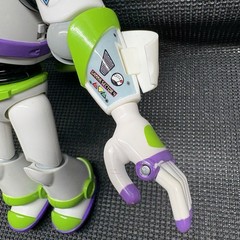 Disney Store 12″ Buzz Lightyear Interactive Talking Action Figure (Wear)