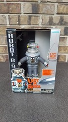 LOST IN SPACE B-9 ROBOT Trendmasters NEW Classic Series *Read