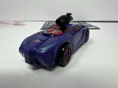 Hasbro Takara Tomy Transformers Legacy Evolution Shadow Striker – Deluxe Class