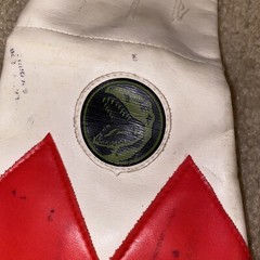 SIGNED BY AUSTIN ST JOHN – VTG ORIGINAL MMPR POWER RANGERS GLOVES RED RANGER